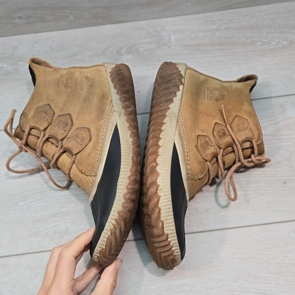 Sorel Women Out N About Rubber Leather Duck Boots shoes sz 9.5